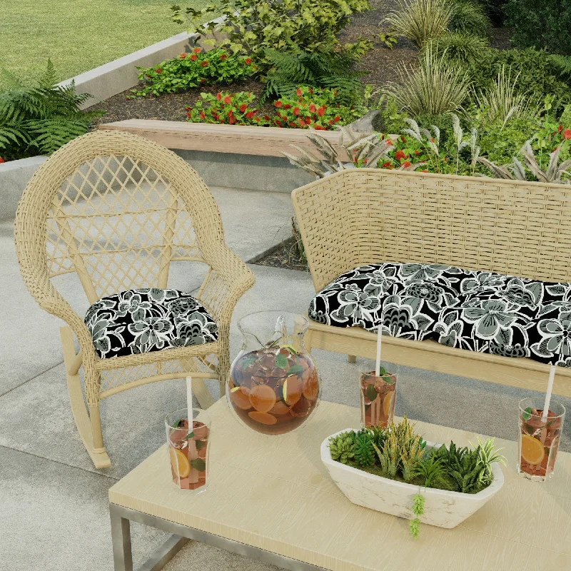 Big Discounts 19" x 19" Black Floral Outdoor Wicker Seat Cushion - Set of 2 - 19'' L x 19'' W x 4'' H Big Discounts 19" x 19" Black Floral Outdoor Wicker Seat Cushion - Set of 2 - 19'' L x 19'' W x 4'' H