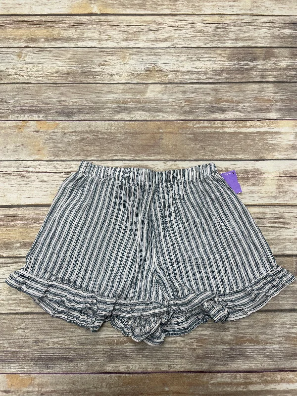 Price Reduction Striped Pattern Shorts American Eagle, Size S
